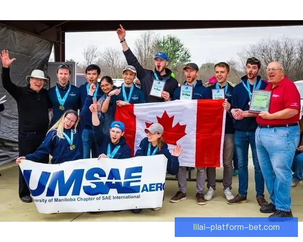 马克西领衔活塞团队配合出色展现出色竞技实力